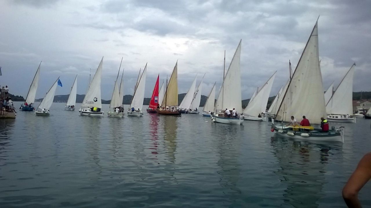 U Betini održana tradicionalna 13. regata "Za dušu i tilo"  