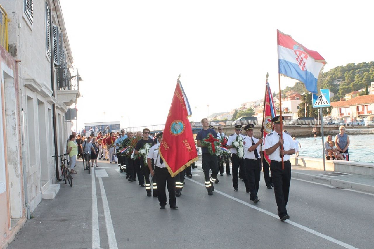 Održan Mimohod sjećanja za vatrogasce stradale u kornatskoj tragediji