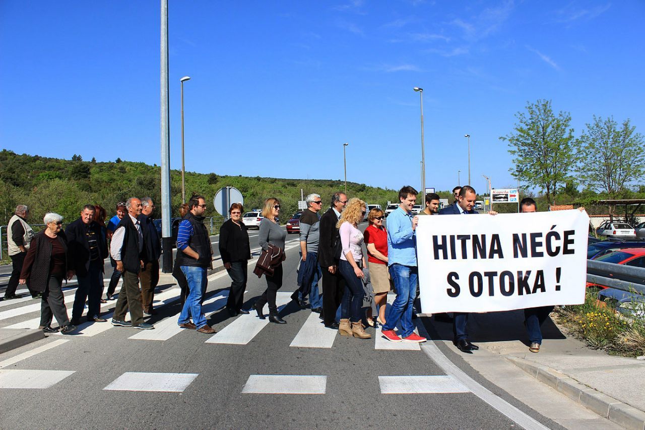 Načelnik Klarin uputio pismo predsjednici RH u vezi ukidanja ispostave Zavoda za hitnu medicinu za područje otoka Murtera 