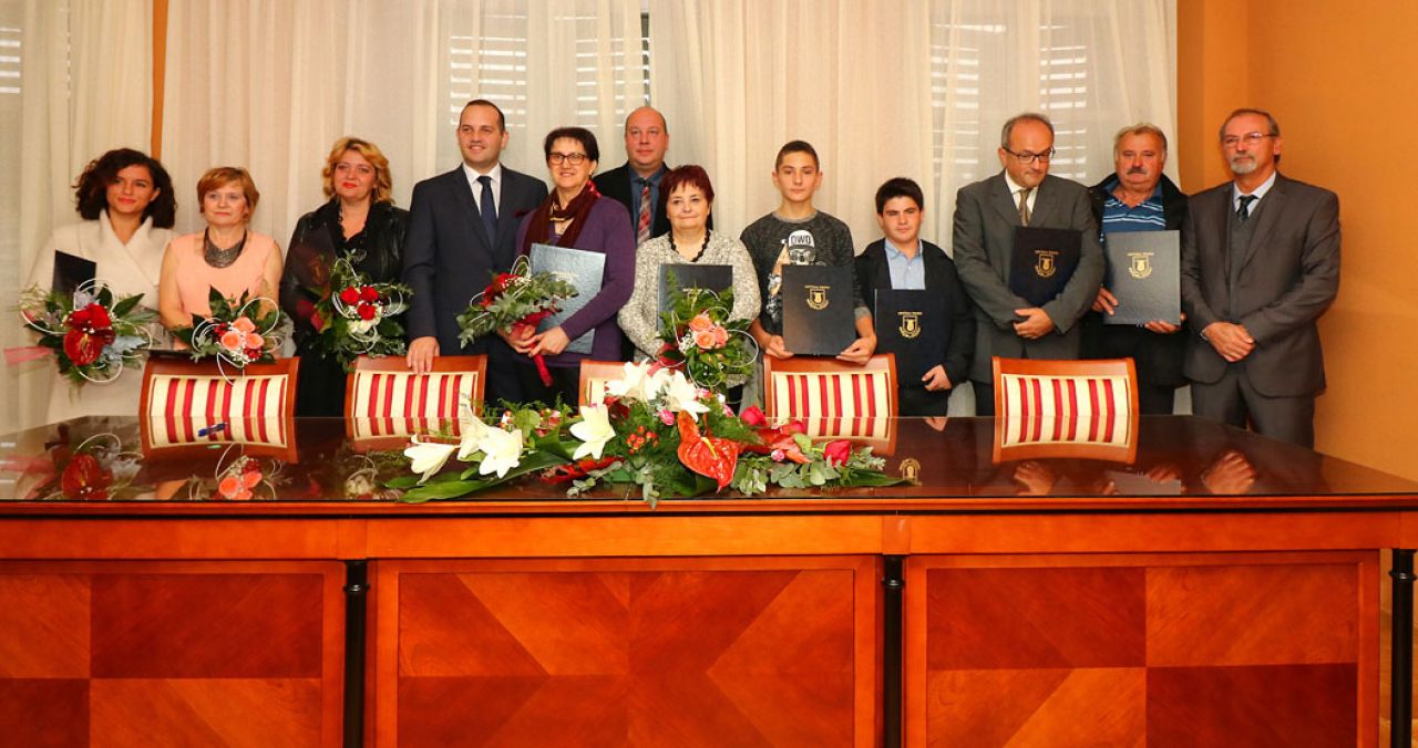Svečana sjednica Općinskog vijeća Općine Tisno - dodijeljena godišnja javna priznanja Općine Tisno