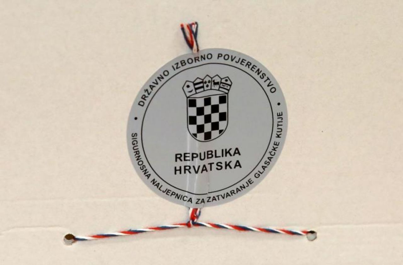 Savjetovanje o nadzoru financiranja političkih aktivnosti (redovnom godišnjem nadzoru) i nadzoru financiranja izborne promidžbe na lokalnim izborima 