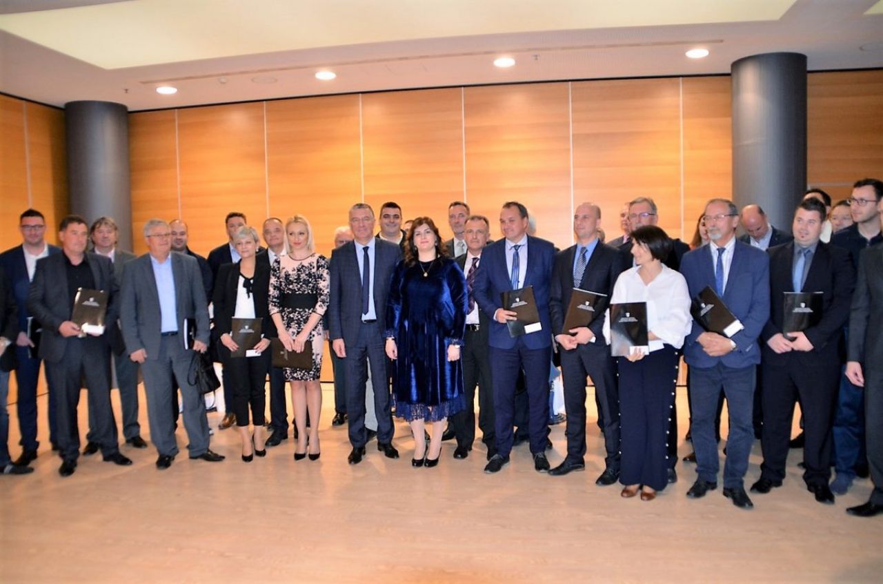 Potpisan ugovor za Program razvoja otoka u 2017. godini  