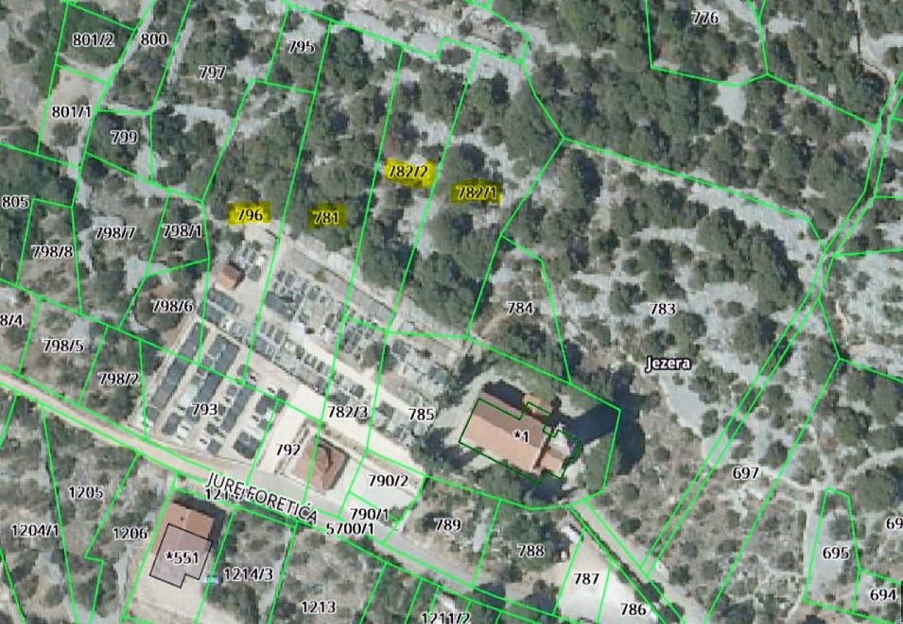 Poziv vlasnicima nekretnina na mjesnom groblju u Jezerima zbog otkupa za proširenje groblja 