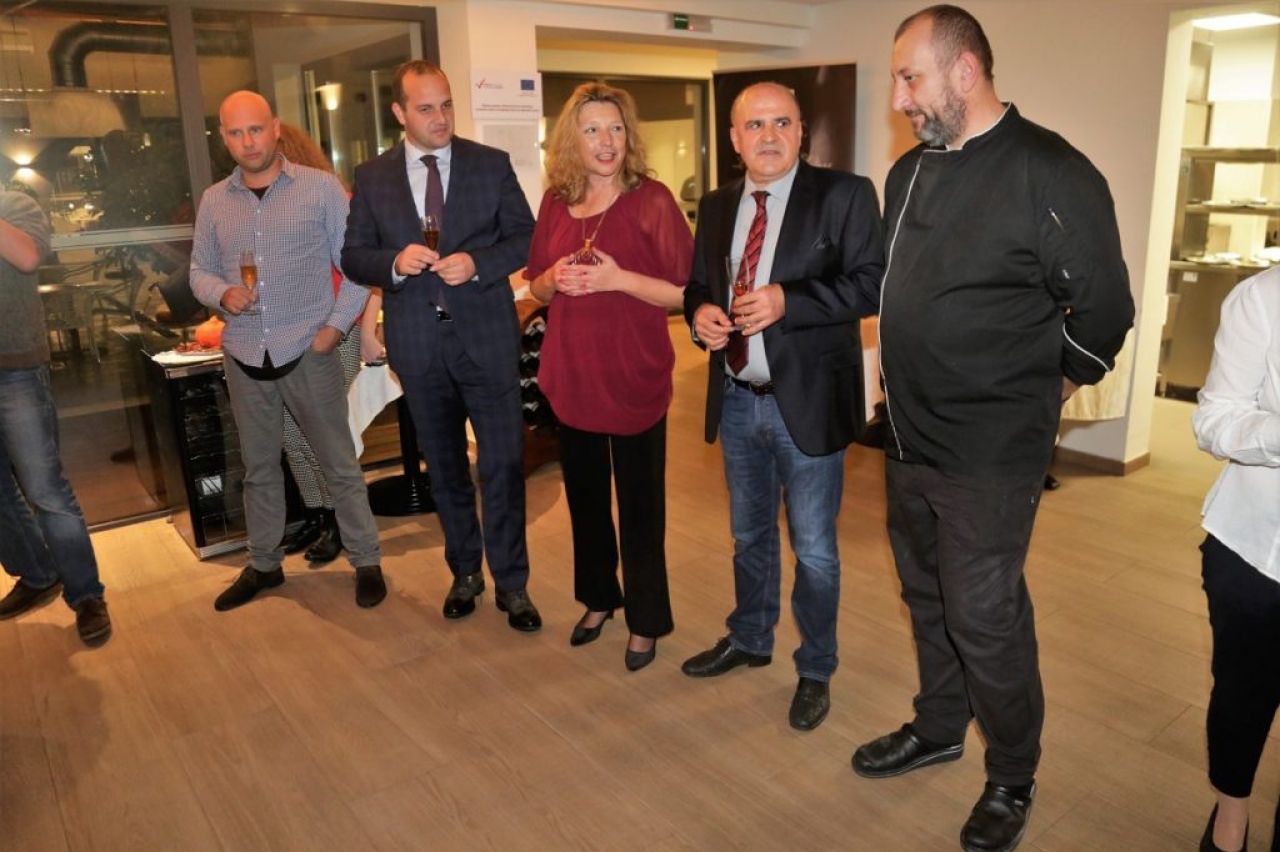 U hotelu Borovnik u Tisnom otvoreno trodnevno studijsko druženje Kluba Gastronauta   