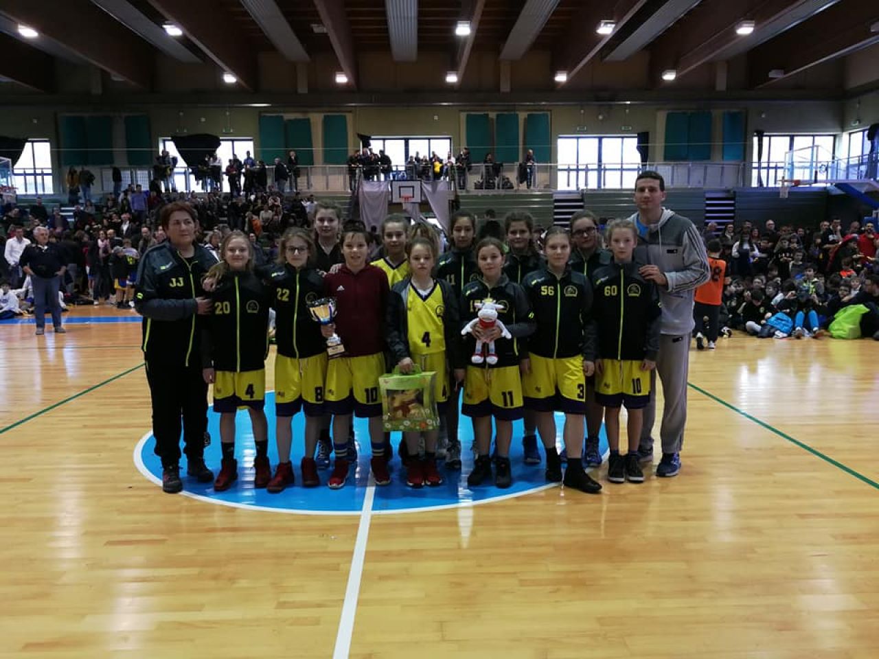 Košarkašice i košarkaši "Otoka" vratili se puni dojmova iz Italije 