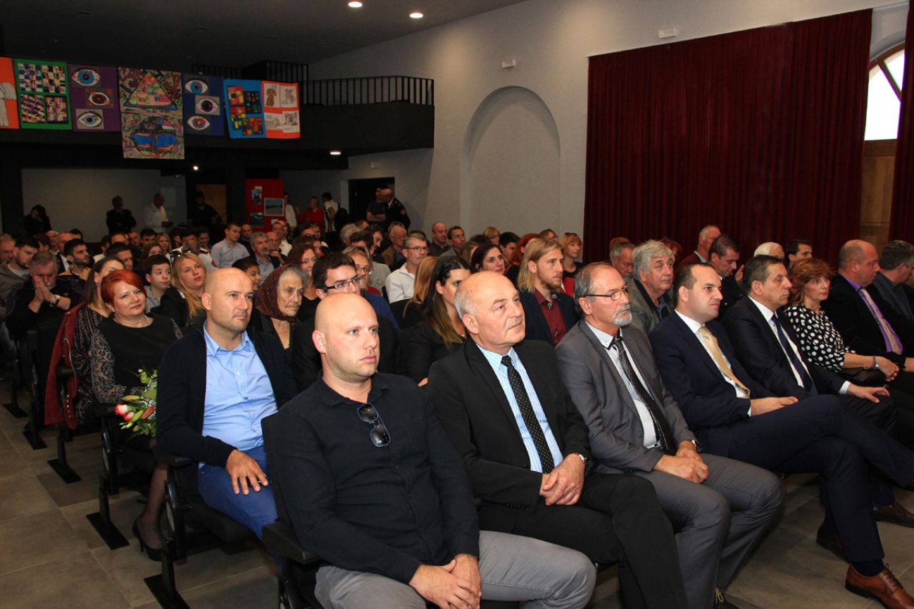 Svečana sjednica Općinskog vijeća Općine Tisno -  dodijeljene nagrade i priznanja 