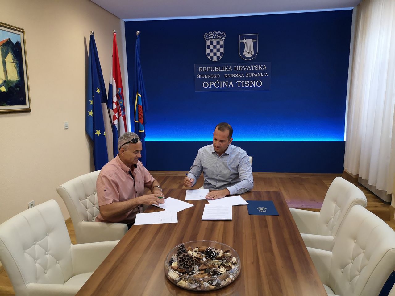 Potpisan ugovor o gradnji obale Istočna gomilica u Tisnom 