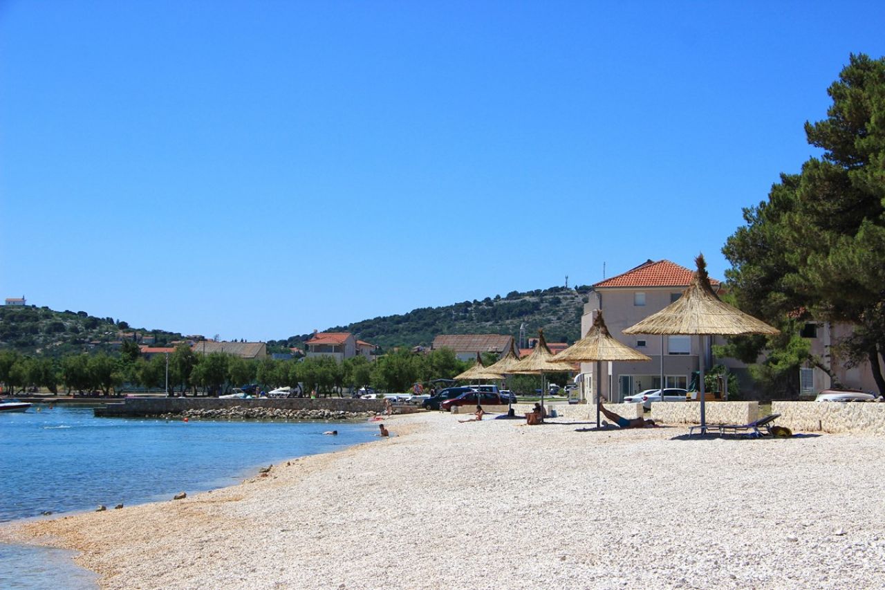 Završeno uređenje plaže u Branimirovoj ulici u Betini 