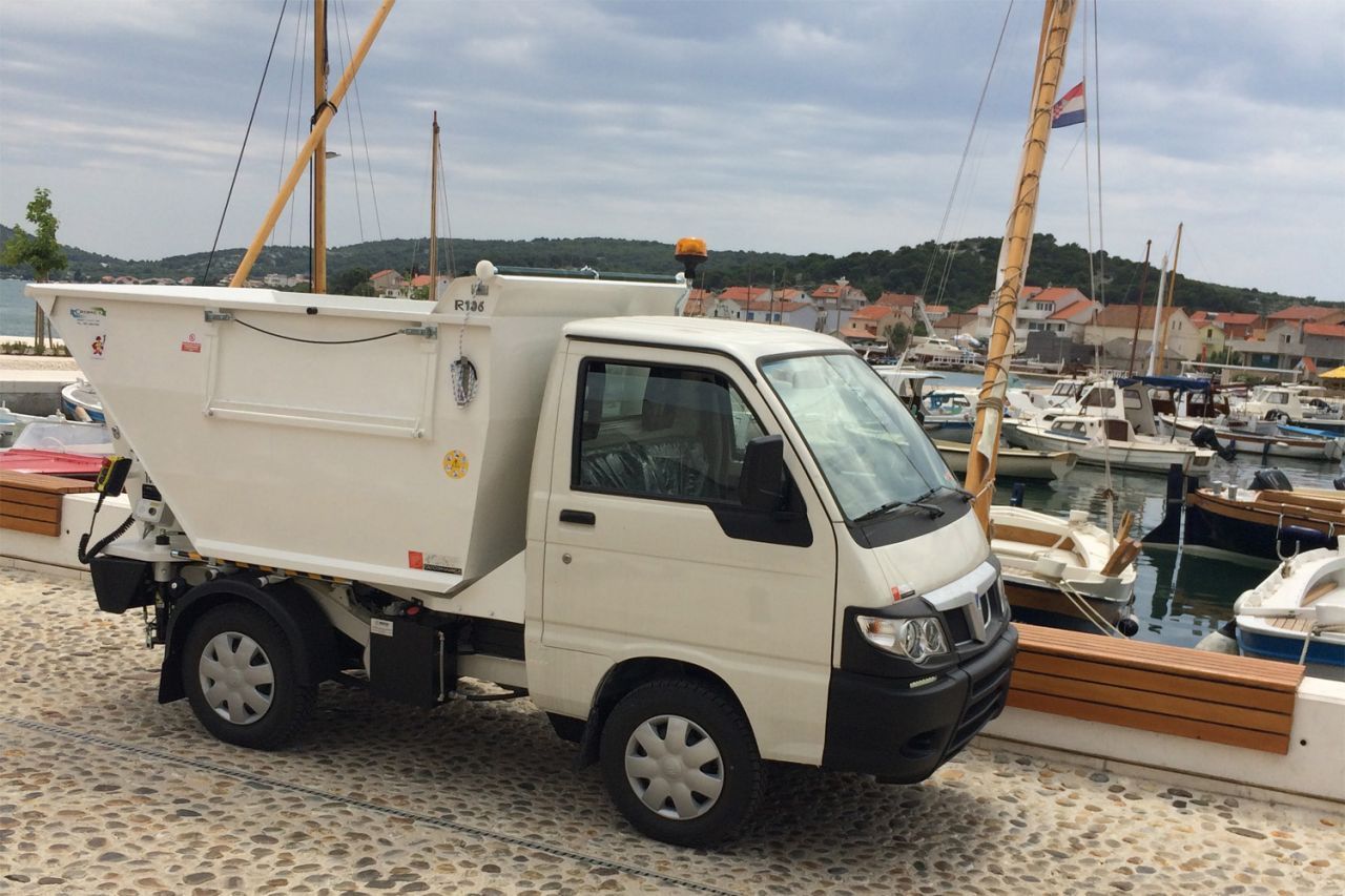 Ježinac d.o.o. OBAVIJEST o sakupljanju i odvozu komunalnog miješanog otpada JESEN - ZIMA 2019./2020. 