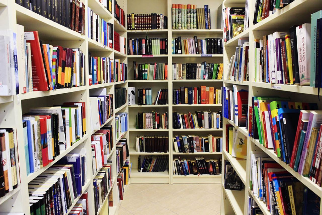 Otvaranje Narodne knjižnice i čitaonice Tisno za korisnike 