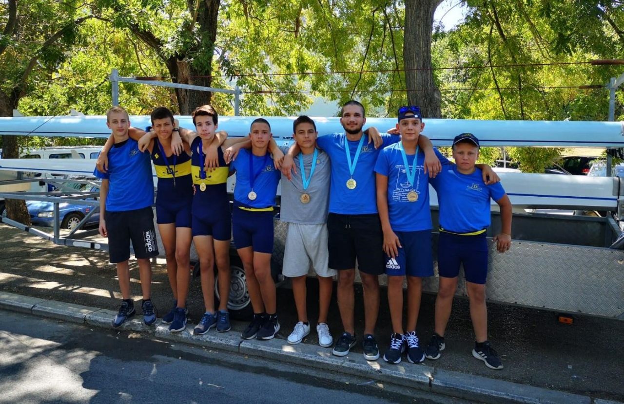 Nove medalje za naše veslače 